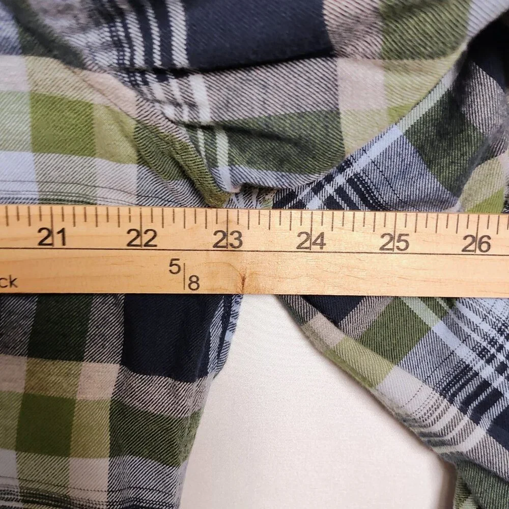 Banana Republic Men's Large‎ Luxe Flannel Grant Fit Plaid Long Sleeve Shirt